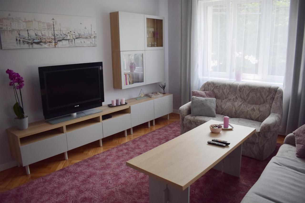 Cozy Apartment In Tarnów Eksteriør bilde